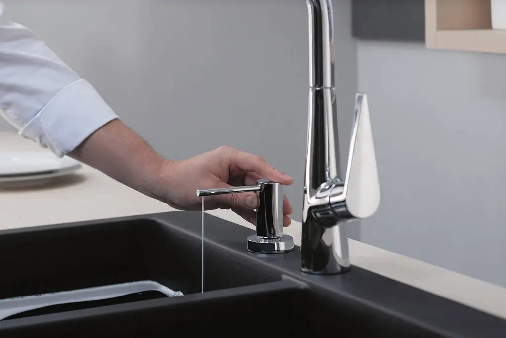 Дозатор кухонний Hansgrohe A51 500 ml врізний хром 40448000, Хром - фото 7