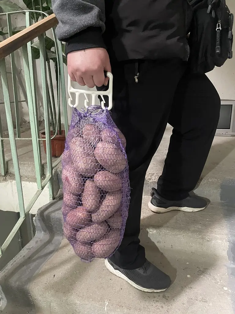 Універсальна ручка для перенесення пакетів та овочевих сіток Bag Buddy - фото 9