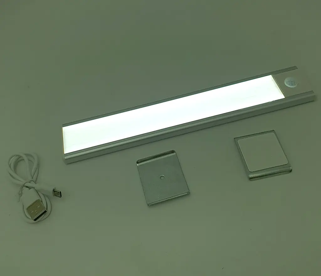Акумуляторна LED лампа 29.5 см з датчиком руху та магнітним кріпленням свічення до 5 годин сенсорний світильник UKC HYSS 8646 - фото 4