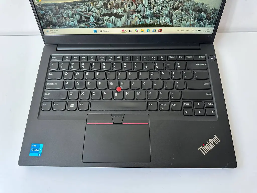 Ноутбук Lenovo ThinkPad E14 Gen 2 14" (i5-1135G7 / 8GB / SSD 256GB / 1920х1080 IPS) б/в - фото 2