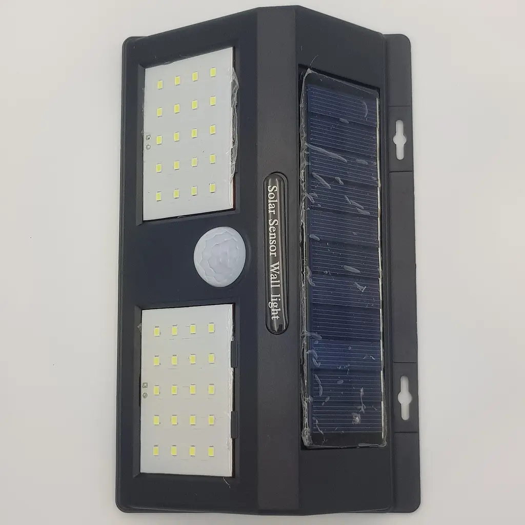 Світильник акумуляторний з датчиком руху та сонячною батареєю PIR CDS 40 SMD чорний - фото 4