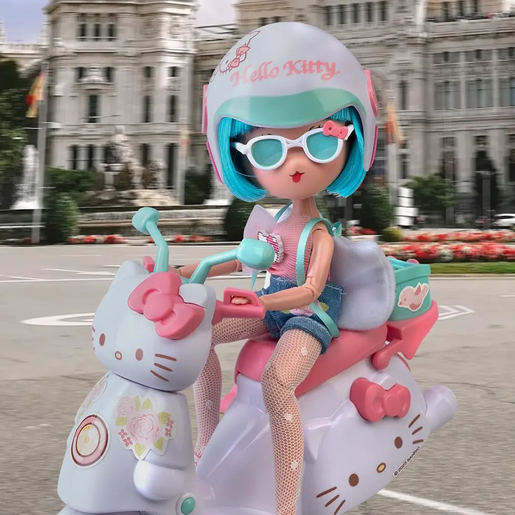 Ігровий набір 4SF MANGA DOLLS серії "Hello Kitty" – КРАСУНЯ ПІНК НА СКУТЕРІ (з аксес.) 4SF Manga Dolls HKTF3000 - фото 8