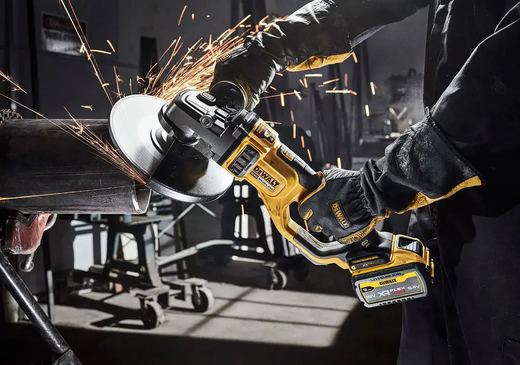 Шліфмашина кутова акумуляторна DeWalt з АКБ та ЗП DCG460X2 - фото 6