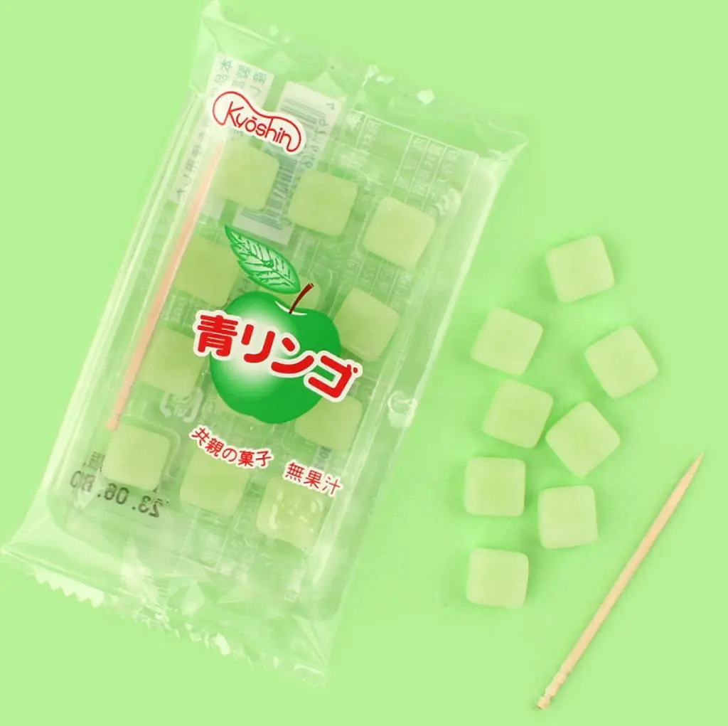 Японські жувальні цукерки Kyoushin Green Apple Mochi Candy 15г - фото 2