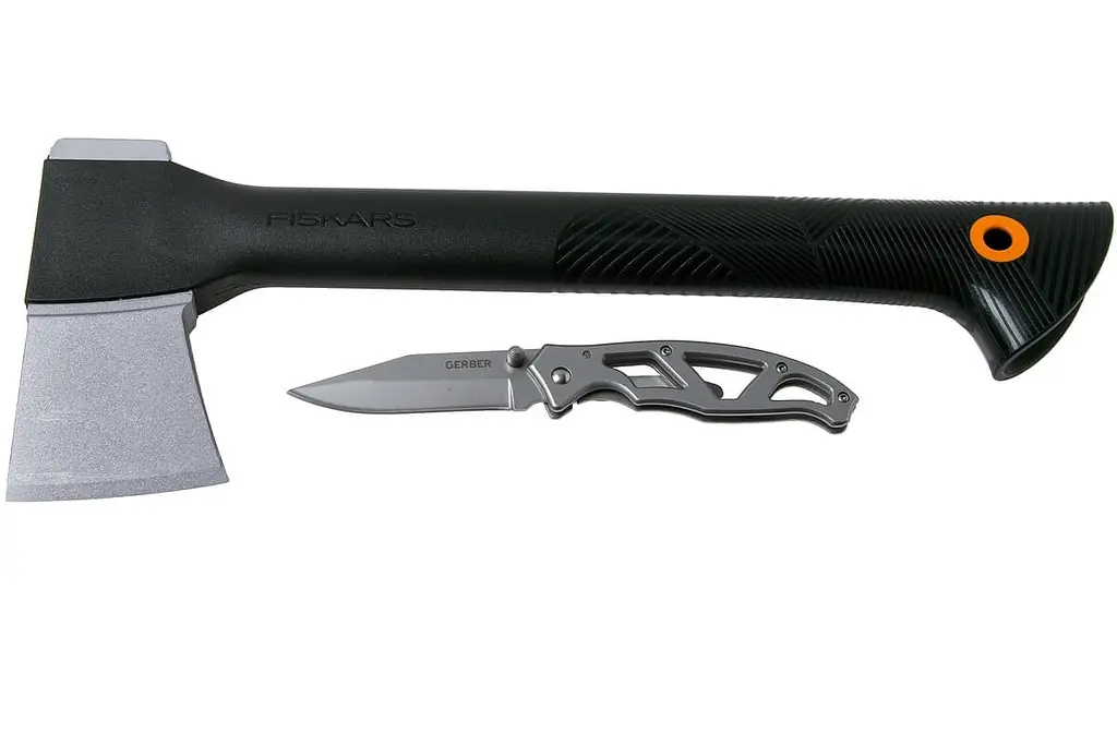 Набір Fiskars сокира мала Solid A6 (1052046) + Складаний ніж Gerber Paraframe (1027831) 1057911 - фото 2