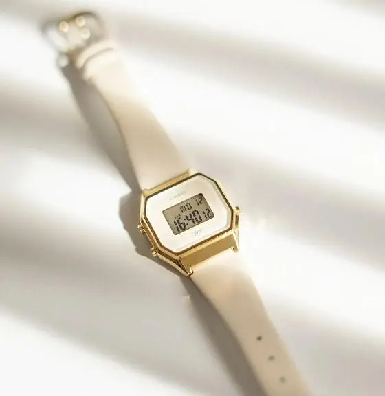 Годинник Casio LA680WEGL-4EF - фото 4