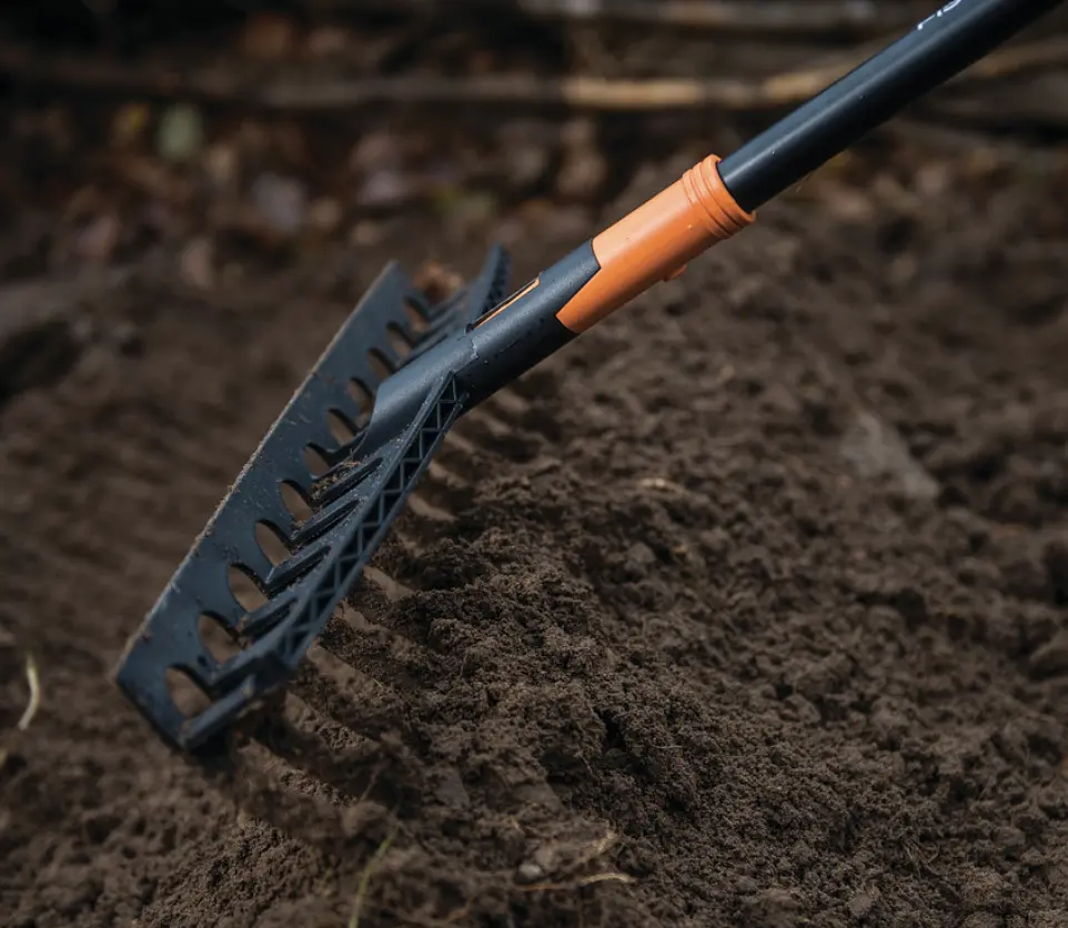 Набір Граблі для листя Fiskars Ergonomic XL+ Універсальні граблі Fiskars Solid - фото 6