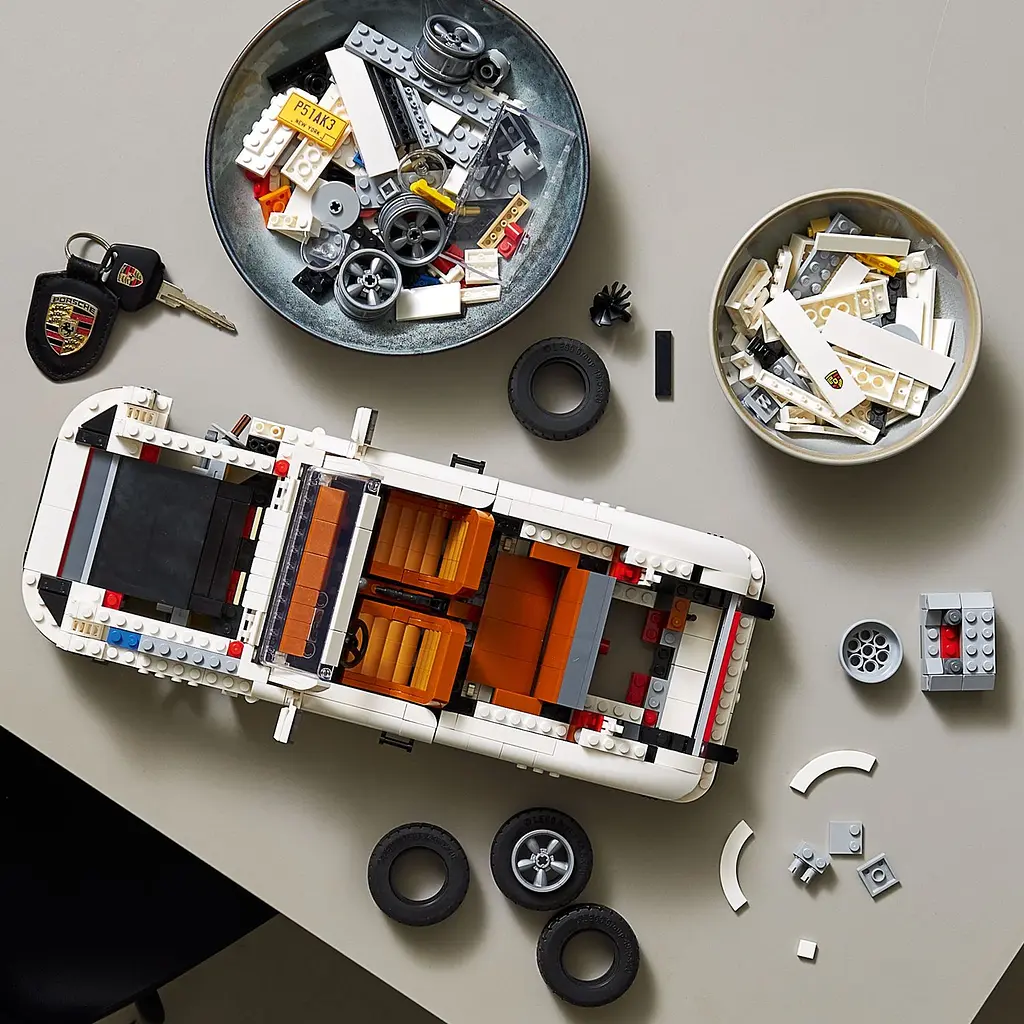 Конструктор LEGO Icons expert Porsche 911, 1458 деталей (10295) - фото 4