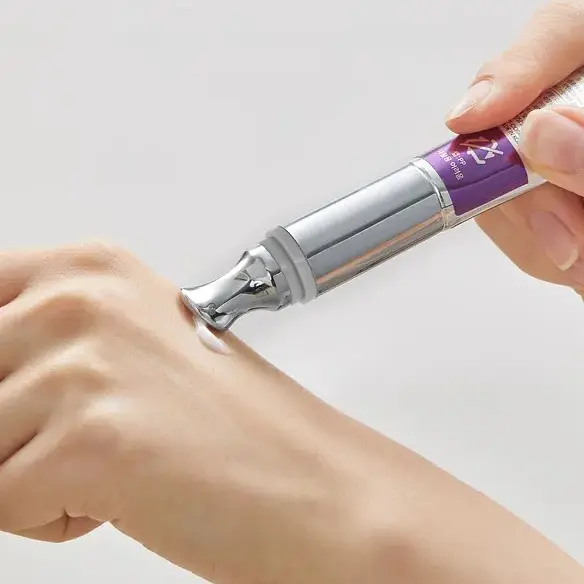 Ліфтинг крем для шкіри навколо очей VT Cosmetics Reedle Shot Lifting Eye Cream 15 мл - фото 5
