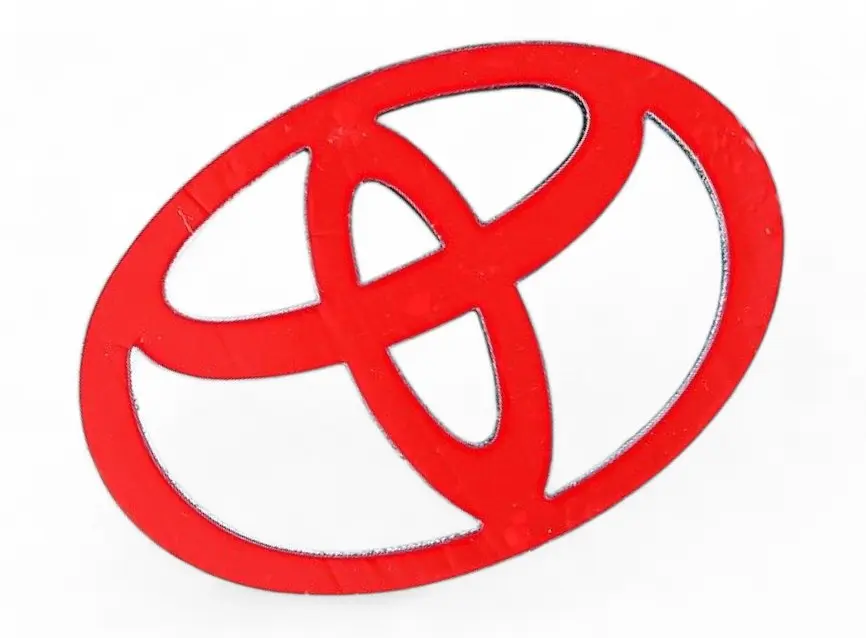 Емблема решітки задня для Toyota Хром 110х75 мм Пластик на скотчі (Завод) - фото 3
