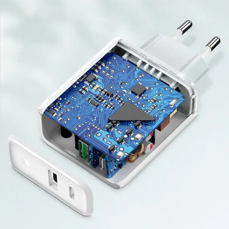 Зарядний пристрій Ugreen CD170 36W USB + Type-C Charger (White) (60468) - фото 2