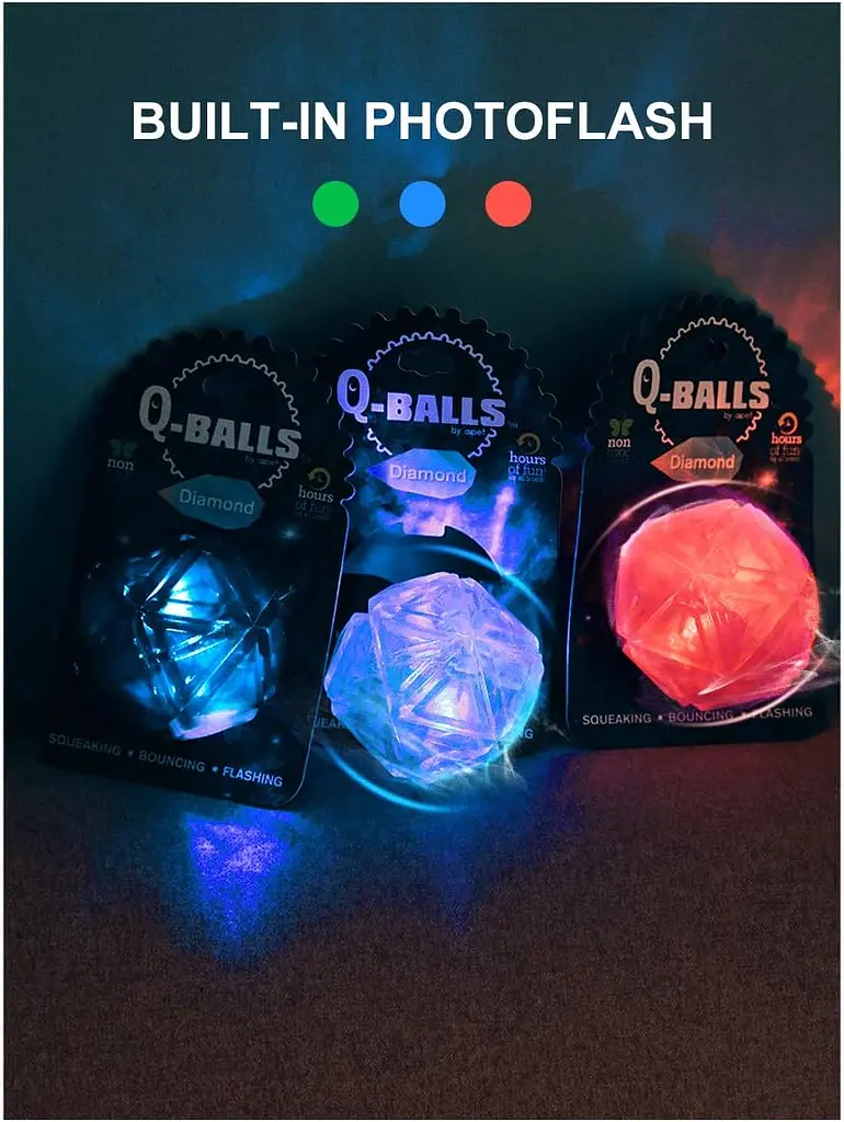М'ячик для собак, що світиться Diamond Shape Elastic Squeaky Dog Ball з пищалкою - фото 6