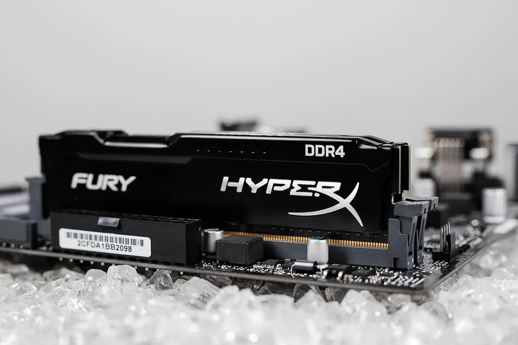 Модуль пам'яті HyperX Kingston DRAM 32GB 3200MHz DDR4 CL18 DIMM (Kit of 2) FURY Black EA (HX432C18FBK2/32) Б/в - фото 2