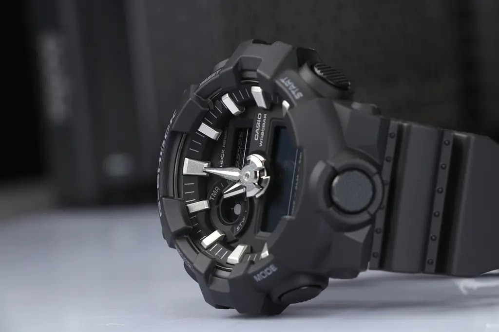 Наручний годинник Casio G-SHOCK GA-700-1BER - фото 3
