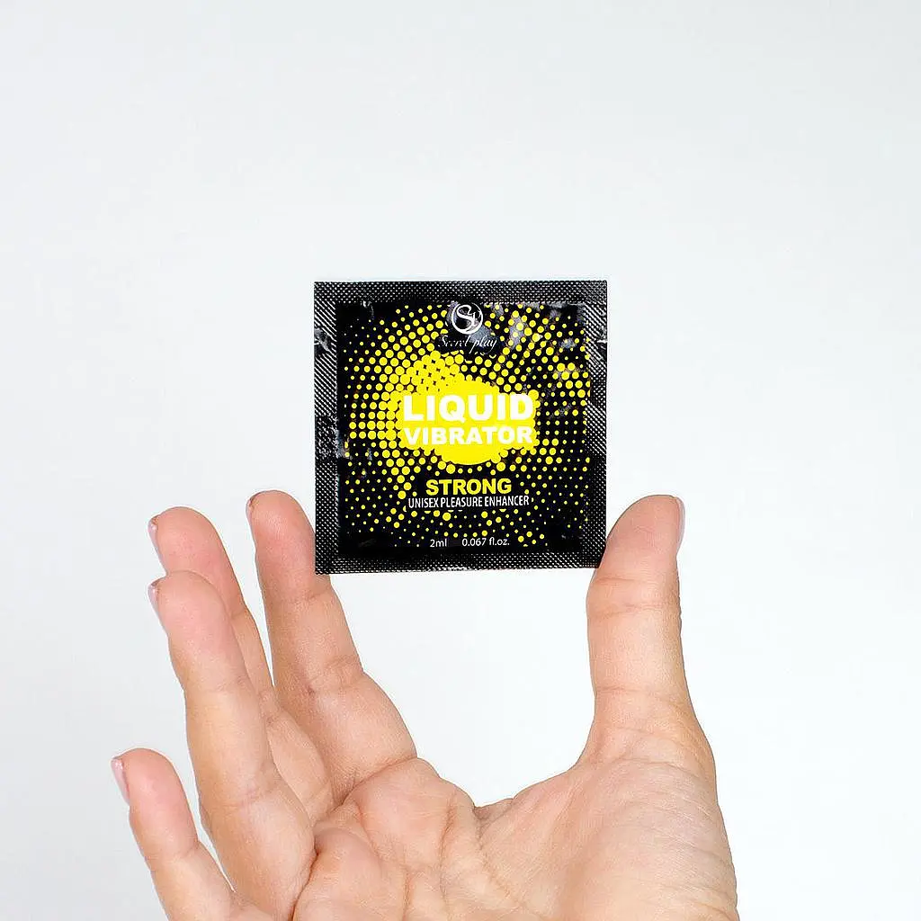 Рідкий вібратор - Secret Play Liquid Vibrator Strong, 2 мл - фото 2