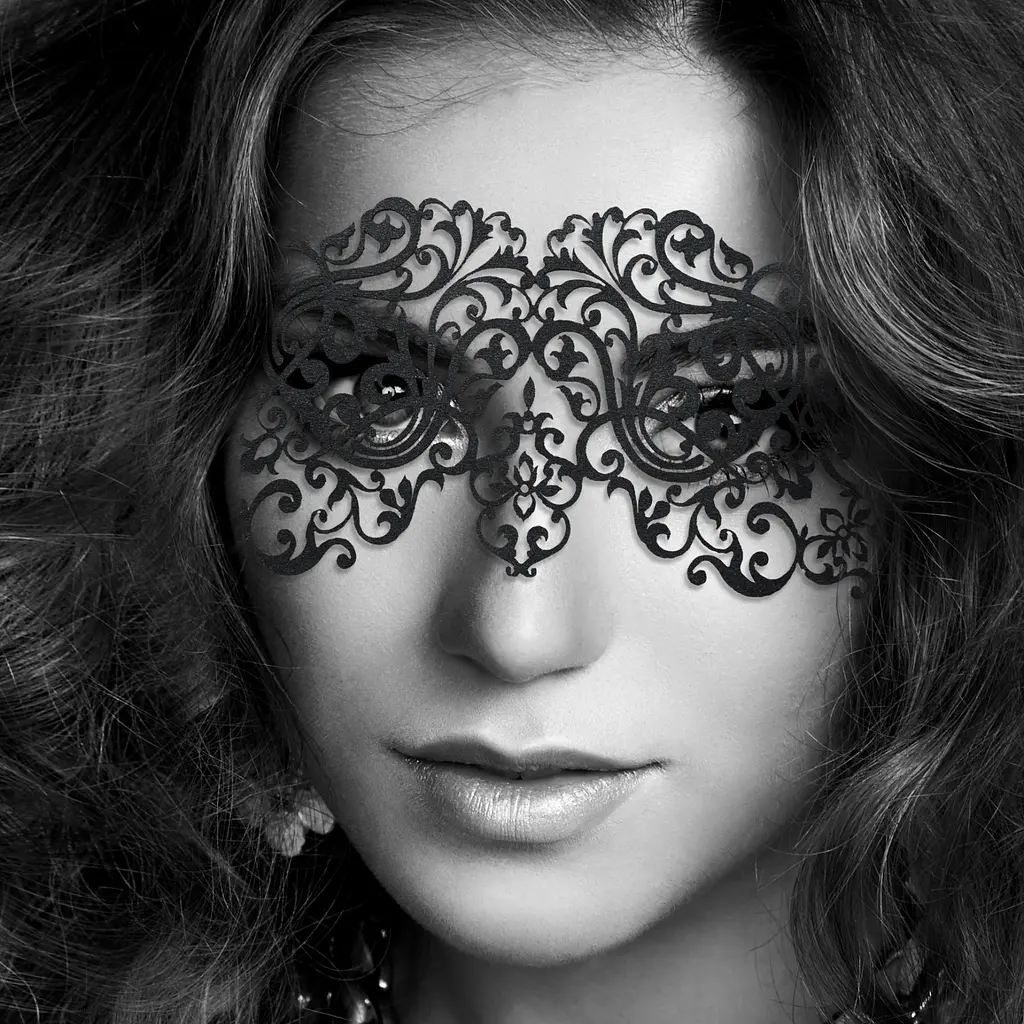 Маска в наявності Bijoux Indiscrets - Dalila Mask, вінілова, клейове кріплення, без зав'язок Bijoux Indiscrets B0192; SO2331 95185 - фото 2