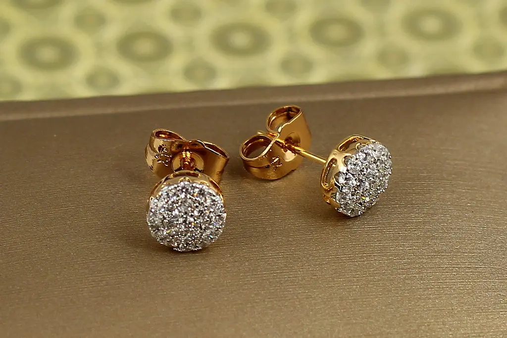 Сережки гвоздики Xuping Jewelry Коло роскоші з родієм 9 мм золотисті - фото 2