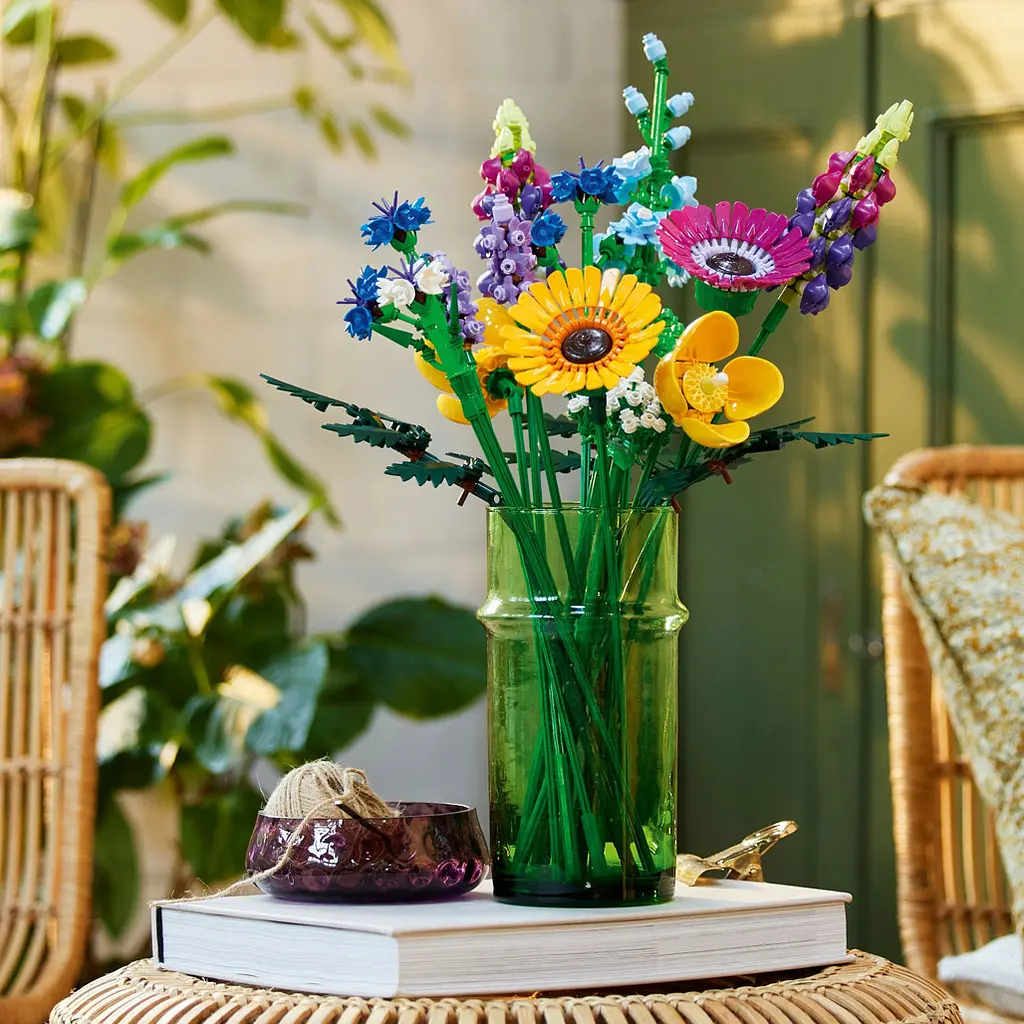 Конструктор LEGO Botanicals Букет польових квітів 939 деталей (10313) - фото 4