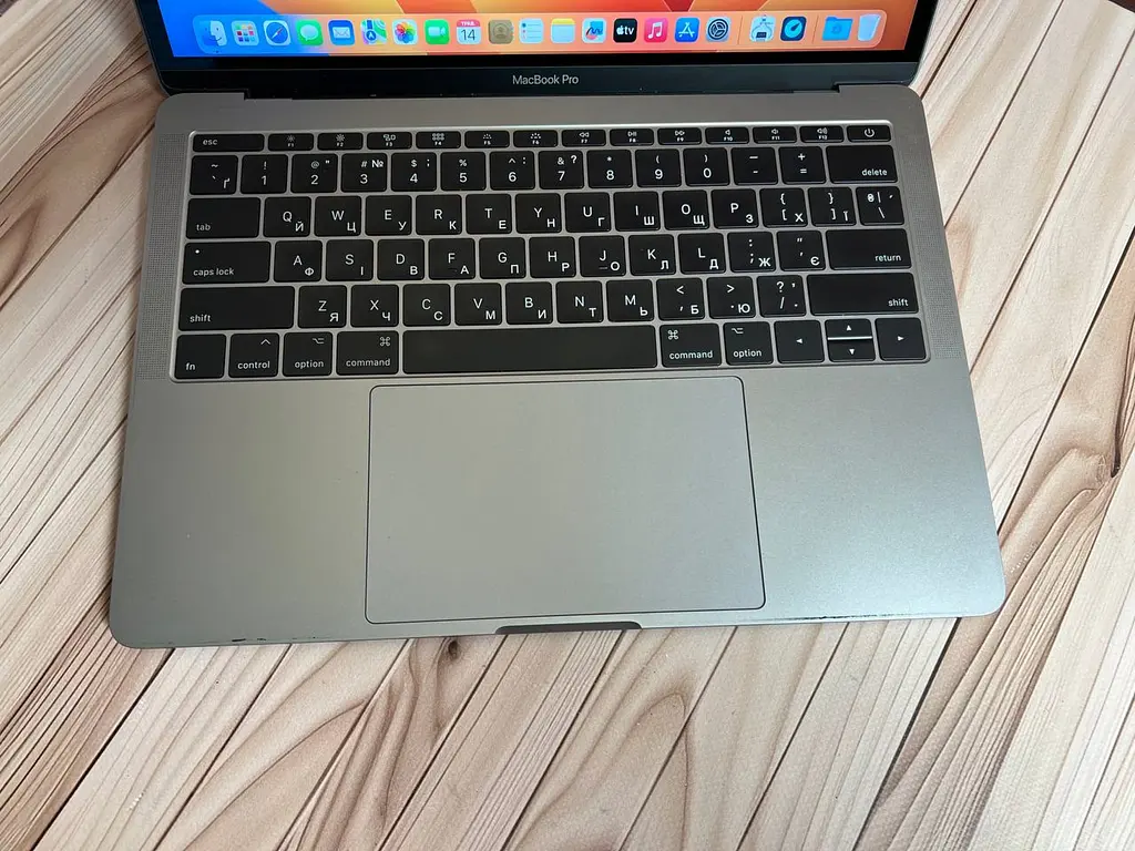 Б/в Ноутбук Apple MacBook Pro 13" 2017 A1708 i7-7660U/16/500 (C02W70PSHV2H) - фото 2