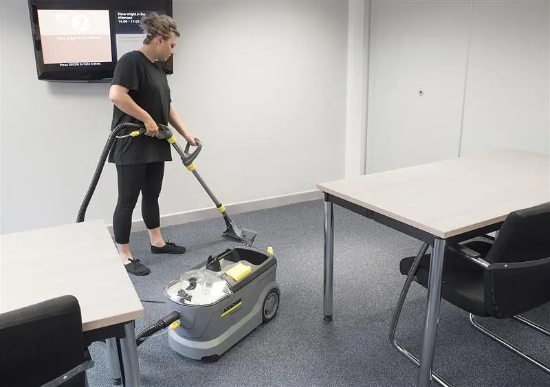 Пилосос Karcher Puzzi 10/1 (1.100-131.0) - фото 3
