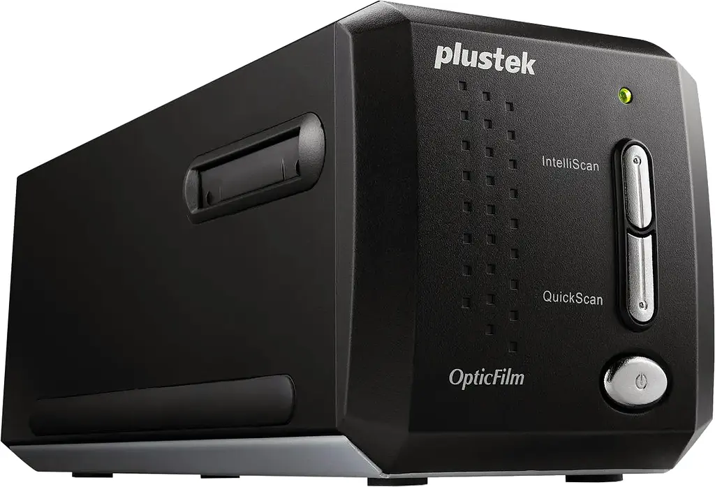 Сканер Plustek OpticFilm 8300i SE (7200dpi 48bit LED швидк. 20 сек. плівк.слайд-сканер чорний) - фото 3