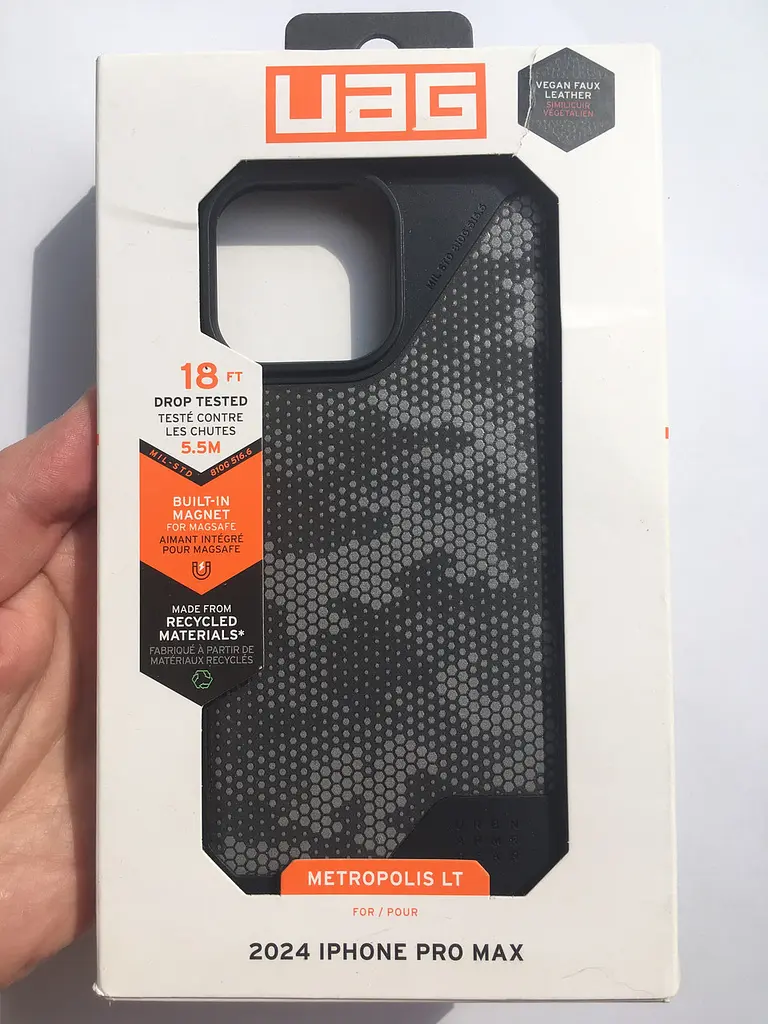 Оригінальний протиударний чохол UAG Metropolis LT MagSafe для iPhone 16 Pro Max (6.9") Camo Graphite 114453113234 - фото 2