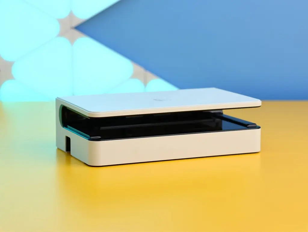 Портативна ігрова консоль Nintendo Switch OLED with White Joy-Con Б/У [172752] - фото 6