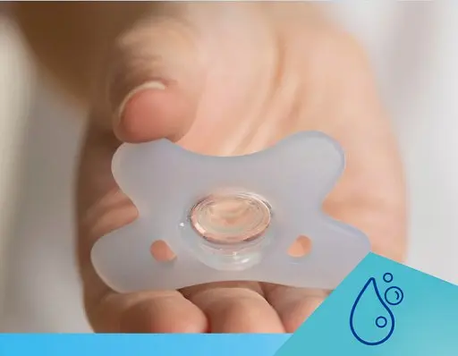 Пустушка силіконова Canpol babies симетрична 0-6 місяців біла - фото 6