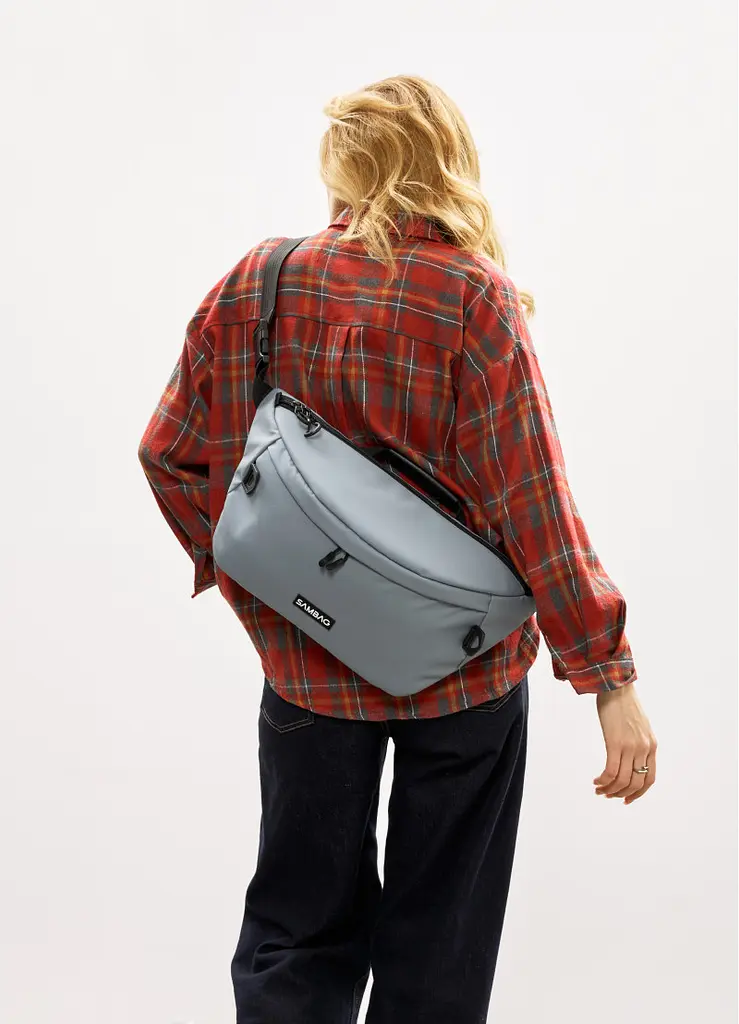 Жіноча cумка-бананка під ноутбук Sambag Urban Laptop блакитна 46 × 26 см (51411010) - фото 4
