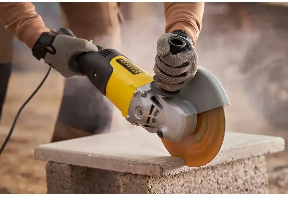 Шлифмашина угловая сетевая Stanley FatMax 2000 Вт 6500 об/мин (FMEG232-QS) - фото 4