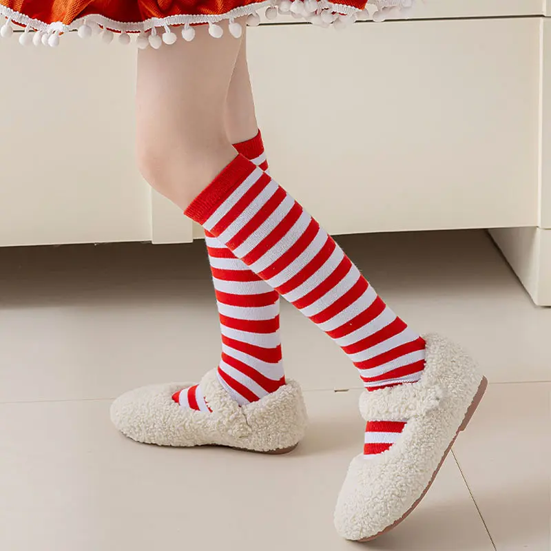 Шкарпетки дитячі смугасті червоно-білі 3-12 років One Size 4278 - фото 2
