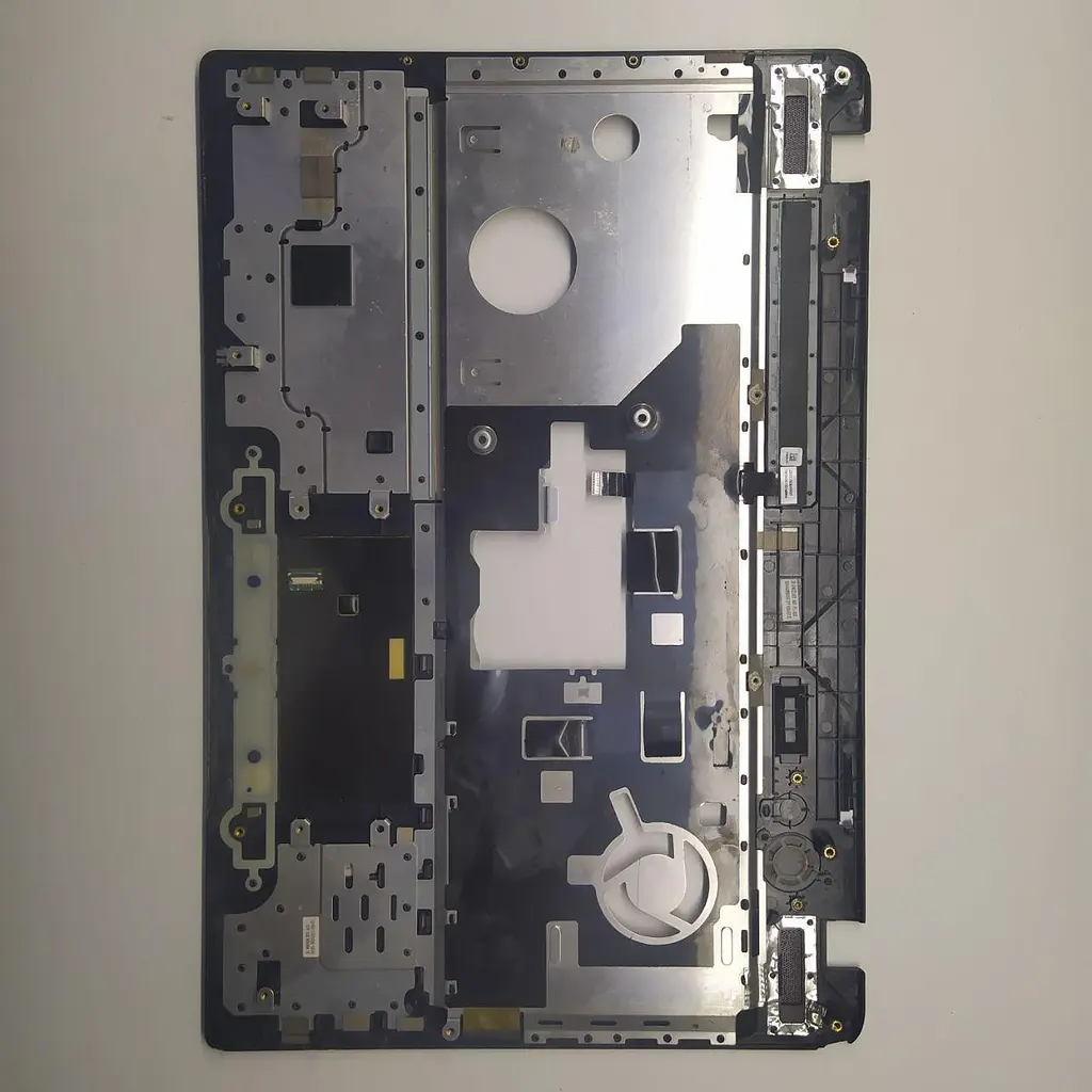 Топкейс для ноутбука Lenovo IdeaPad Z575 (60.4M437.012, 60.4M418.002) Б/в - фото 2
