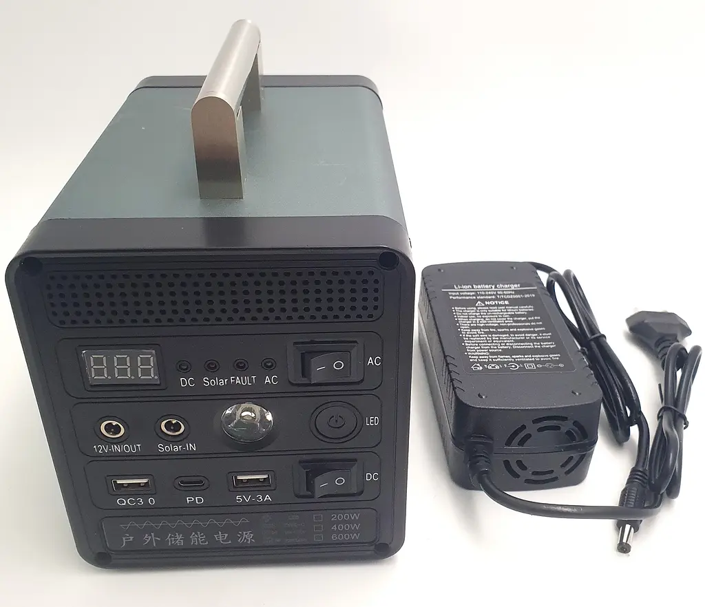 Акумуляторний інвертор-перетворювач напруги 200 Вт 48000 mAh Power Bank з розеткою 220 V та 12 V, зарядна станція Yachu 175.2 Wh 12,8 V/12 Ah/200 W - фото 7