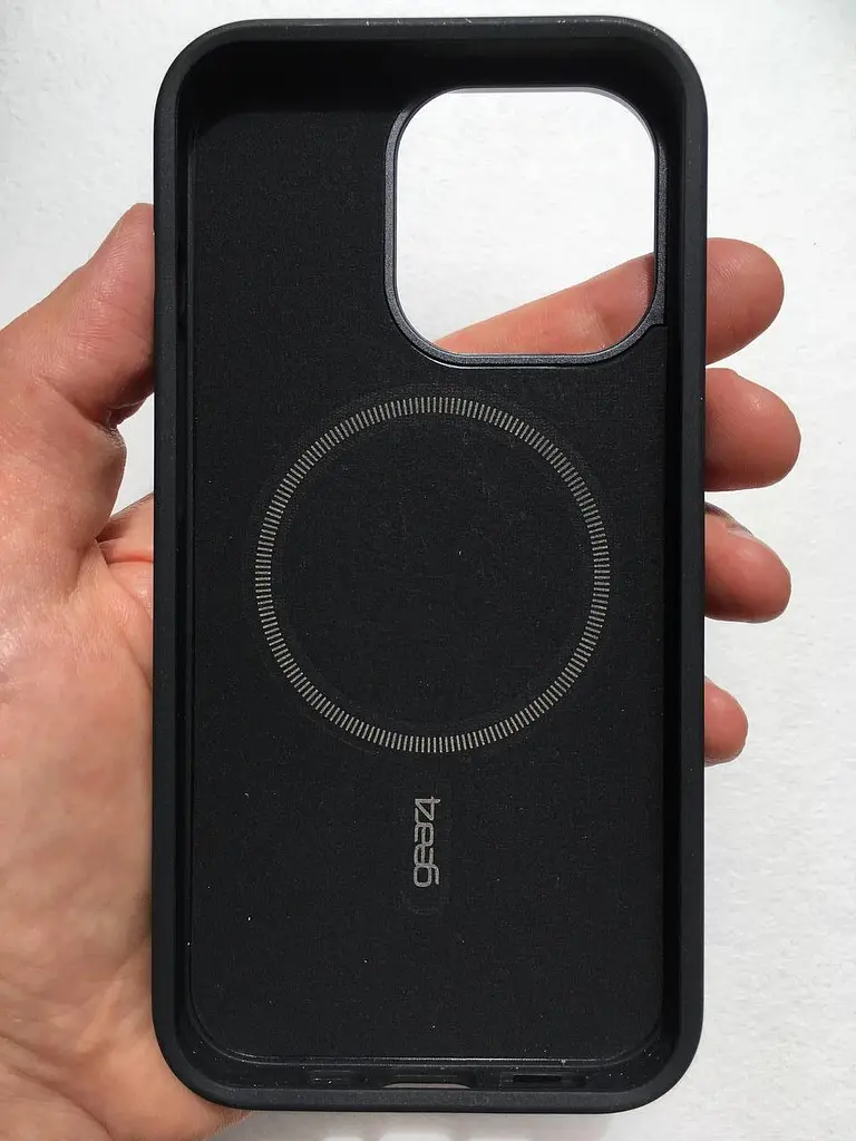 Оригінальний протиударний чохол для iPhone 13 Pro (6.1") Gear4 Brooklyn MagSafe Black - фото 3