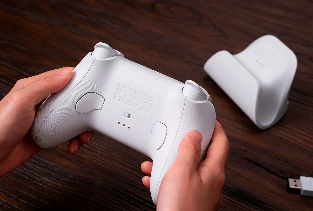 Геймпад 8BitDo Ultimate Bluetooth White Edition (80NA) [90222] - фото 10
