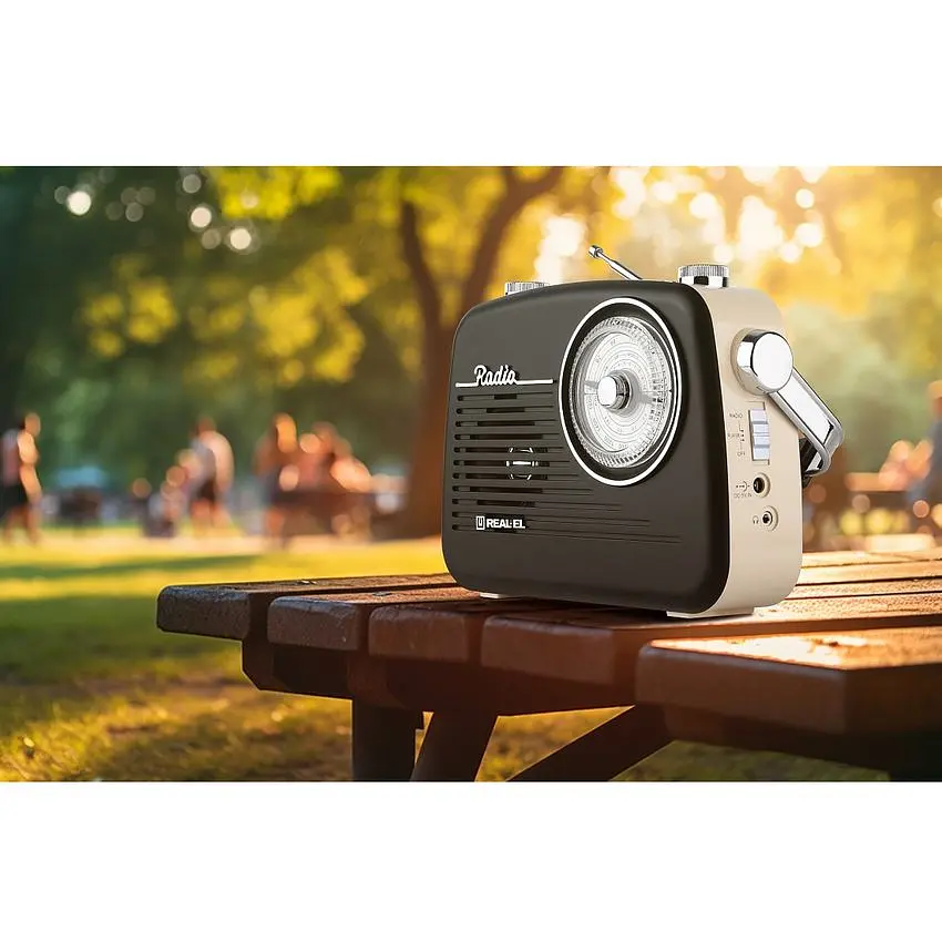 Радиоприемник портативный Real-EL X540 аккумулятор батарейки сеть 220 В - фото 9