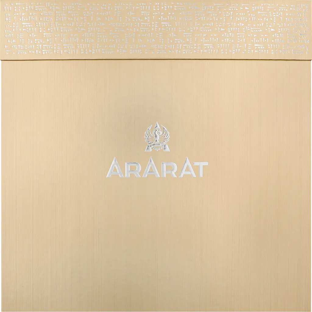 Бренди Арарат Erebuni 30 лет, 40%, 0,7 л, в подарочной коробке - фото 3