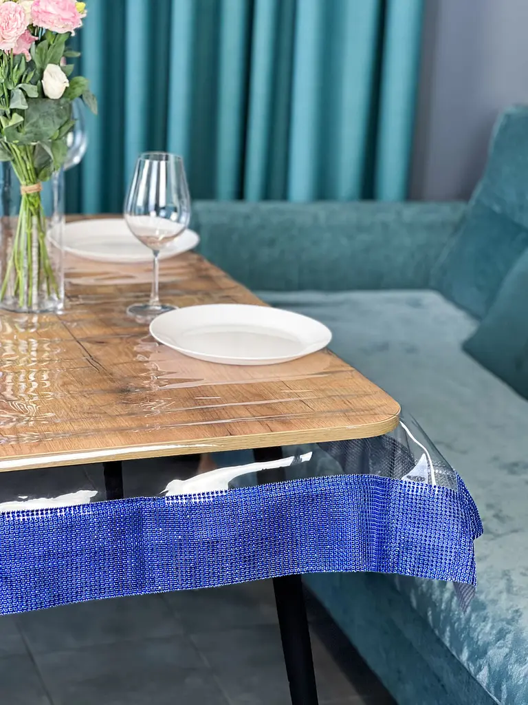 Скатерть силиконовая с синей стразовой лентой 350х180 см - фото 5