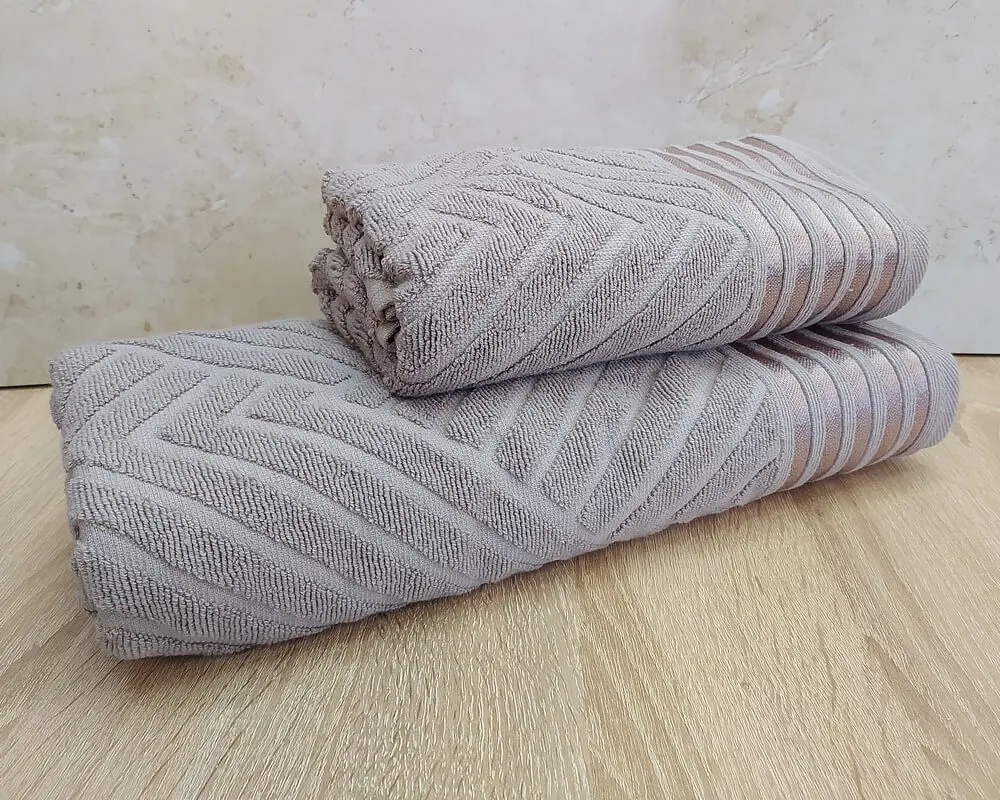 Набір турецьких махрових рушників 50х90+70х140 Gulcan Jacquard Cotton Lux Yeni Cizgili Dark Beige - фото 2
