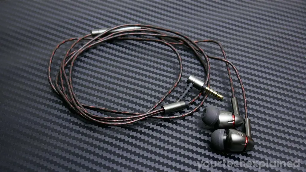 Наушники 1MORE с микрофоном E1010 Quad Driver In-Ear Headphones 4 драйвера - фото 3
