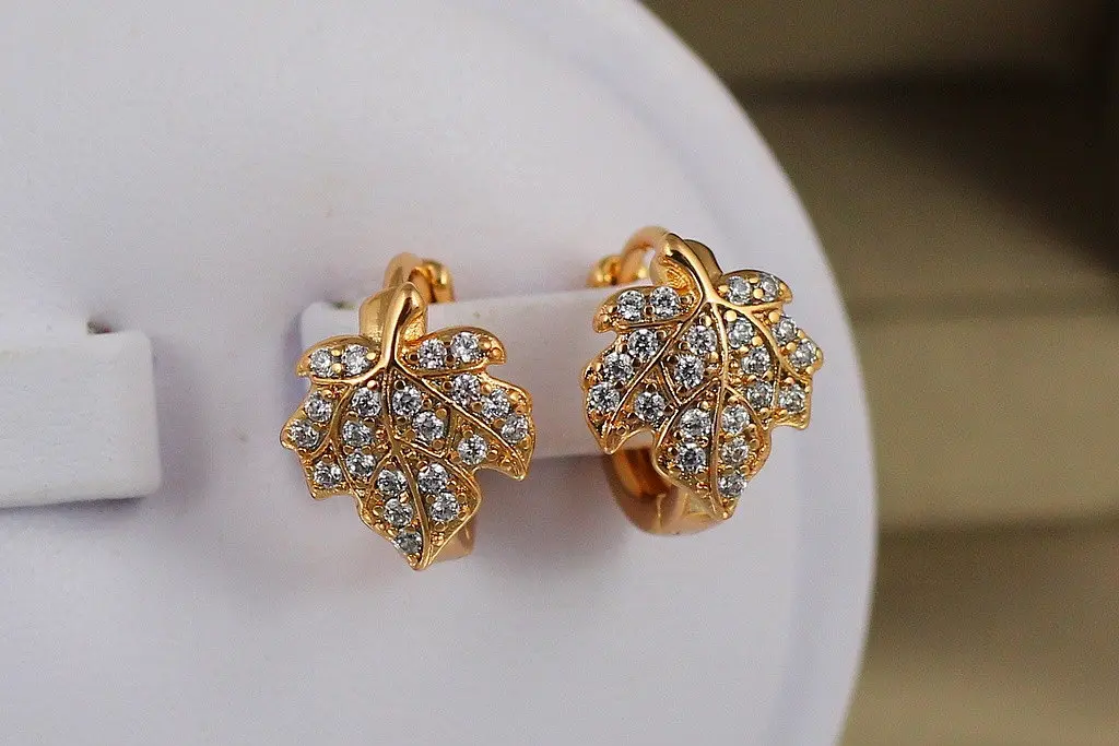 Сережки Xuping Jewelry кленовий листочок 1.3 см золотисті - фото 3