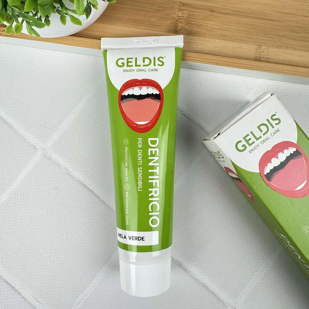 Зубна паста Geldis Sensitive для чутливих зубів (фтор 1450, смак яблука) 100 мл