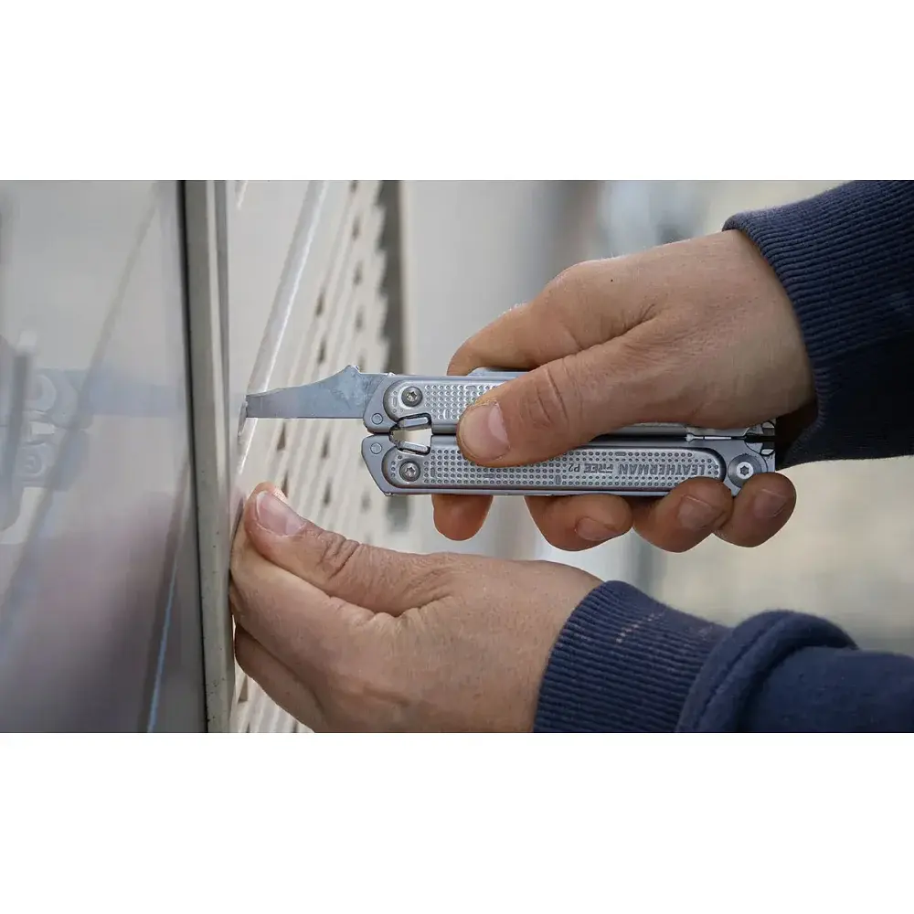 Мультитул Leatherman 832638 Free P2 Silver + чохол - фото 9