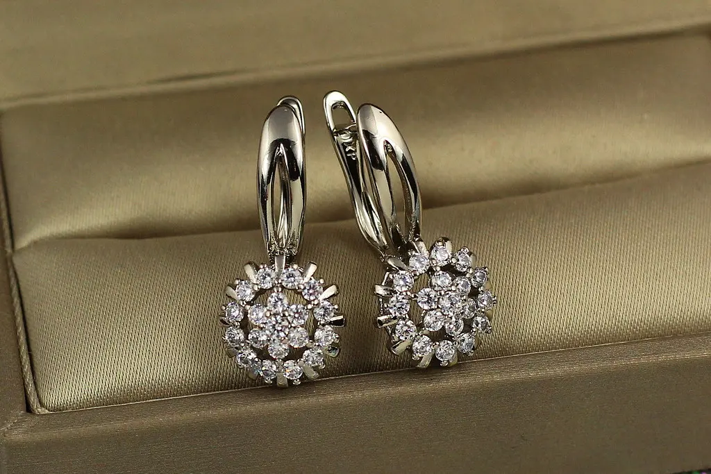 Сережки Xuping Jewelry квіткова поляна 2.5 см сріблясті - фото 2