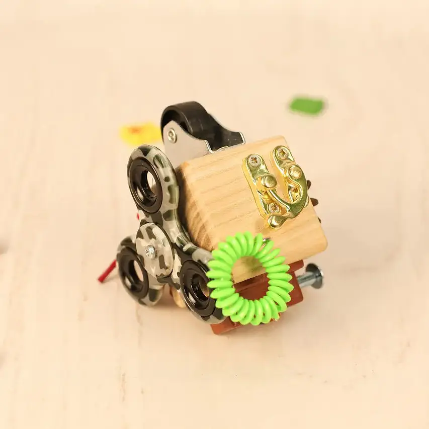 Развивающая игрушка Бизикуб Дорожный Temple Group TG200139 5х5х5 см - фото 3