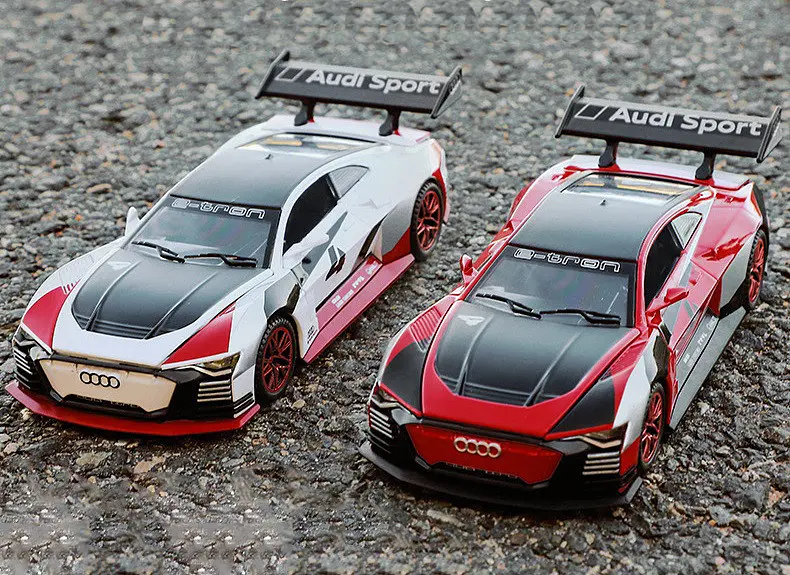 Колекційна металева модель спорткара АвтоЕксперт Audi E-tron Vision Gran Turismo з інерцією, світлом та звуком 1:32 - фото 7