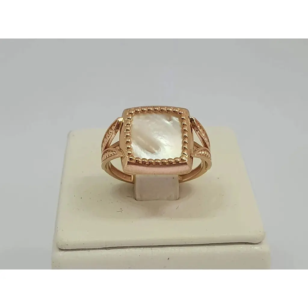 Золоте кільце Tango з перламутром. 369646 17 - фото 4