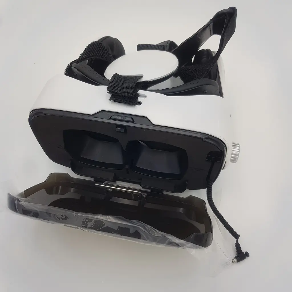3D окуляри віртуальної реальності для смартфона з навушниками і пультом BOBO VR Z4 білий - фото 5