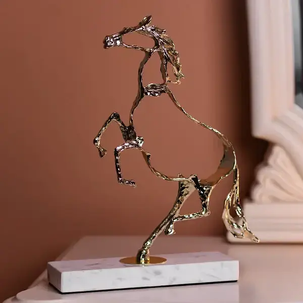 Декоративна фігурка Yiwu Horse 28х8.5х34 см металева статуетка колекційна для дому настільний декор HP-7-8 - фото 2