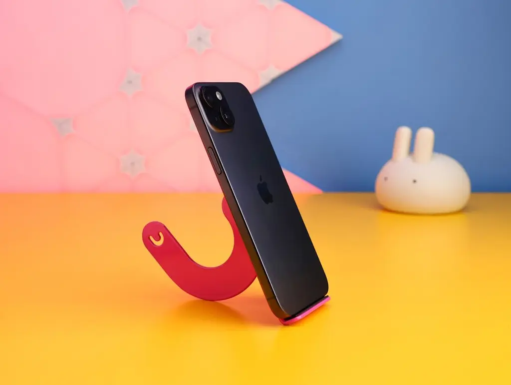 Смартфон Apple iPhone 15 Plus 256 ГБ чорний (MU183) б/в [176115] - фото 6